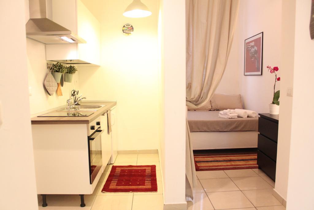 Maison Yassi Piazza Del Popolo ローマ 部屋 写真